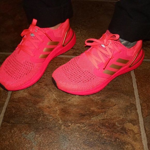 ADIDAS Ultraboost 20 Signal Pink Copper Women Shoe Size 5.5 - Picture 2 of 4